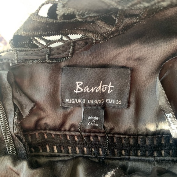 NWOT Bardot Isa Lace Halter Dress - Picture 8 of 8